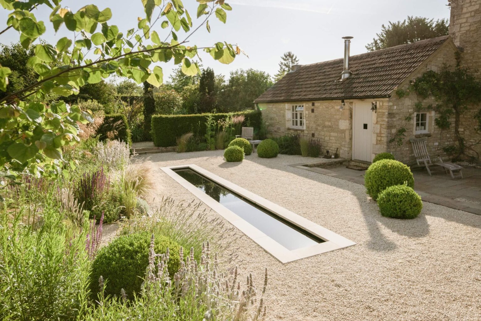 Artisan-landscapes-wiltshire-rill-garden-pond-cottage4