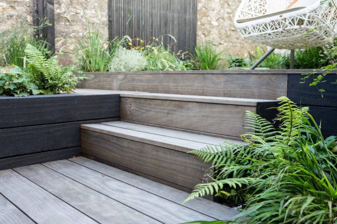 Freemantle-front-Artisan-Landscapes-clifton-decking-steps-12
